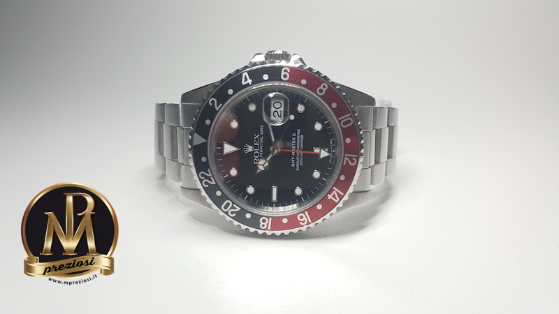 Dettaglio della cassa e delle anse del Rolex GMT-Master II 16710